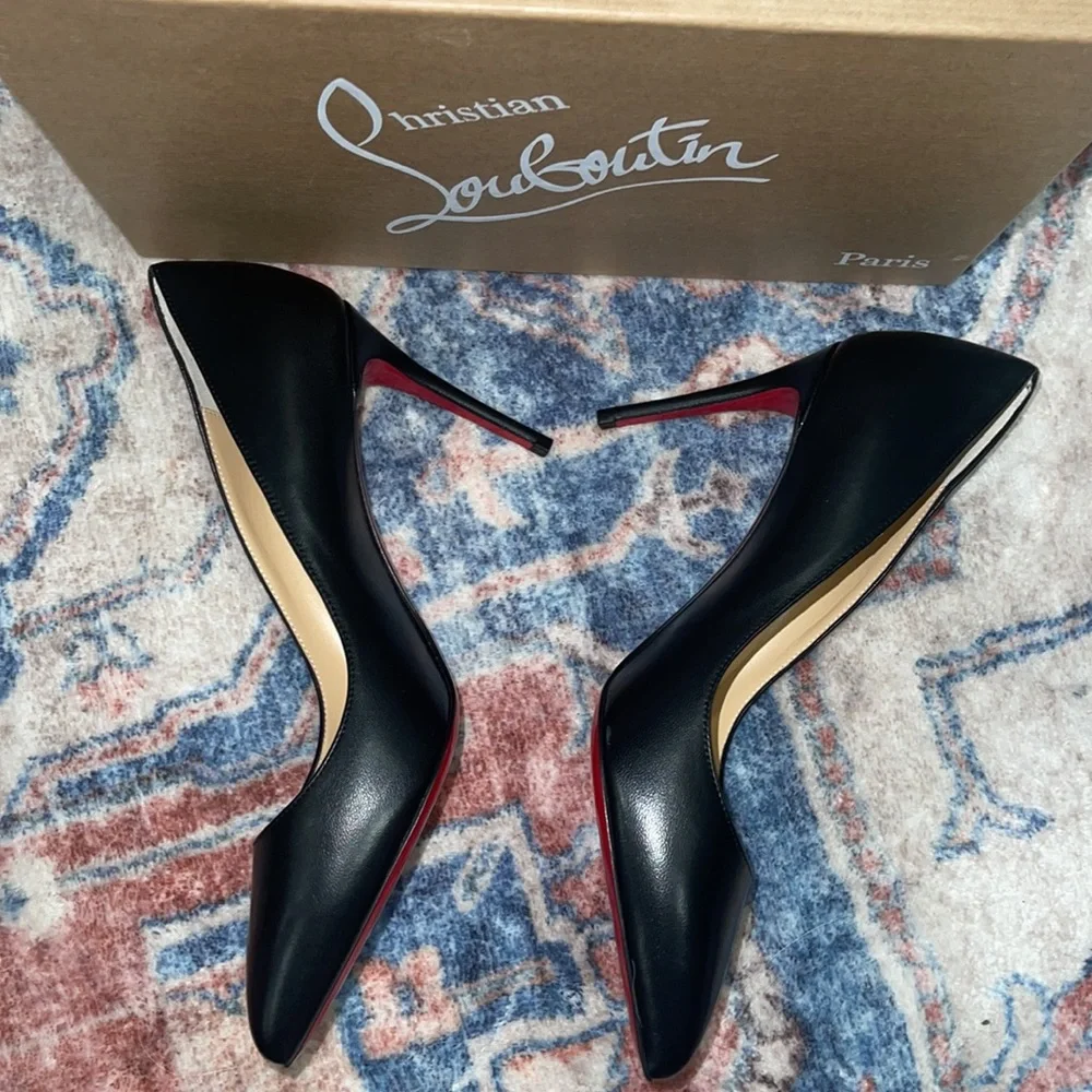 SOLD❗️NEW $795 LOUBOUTIN HEELS❗️ - Picture 6 of 10